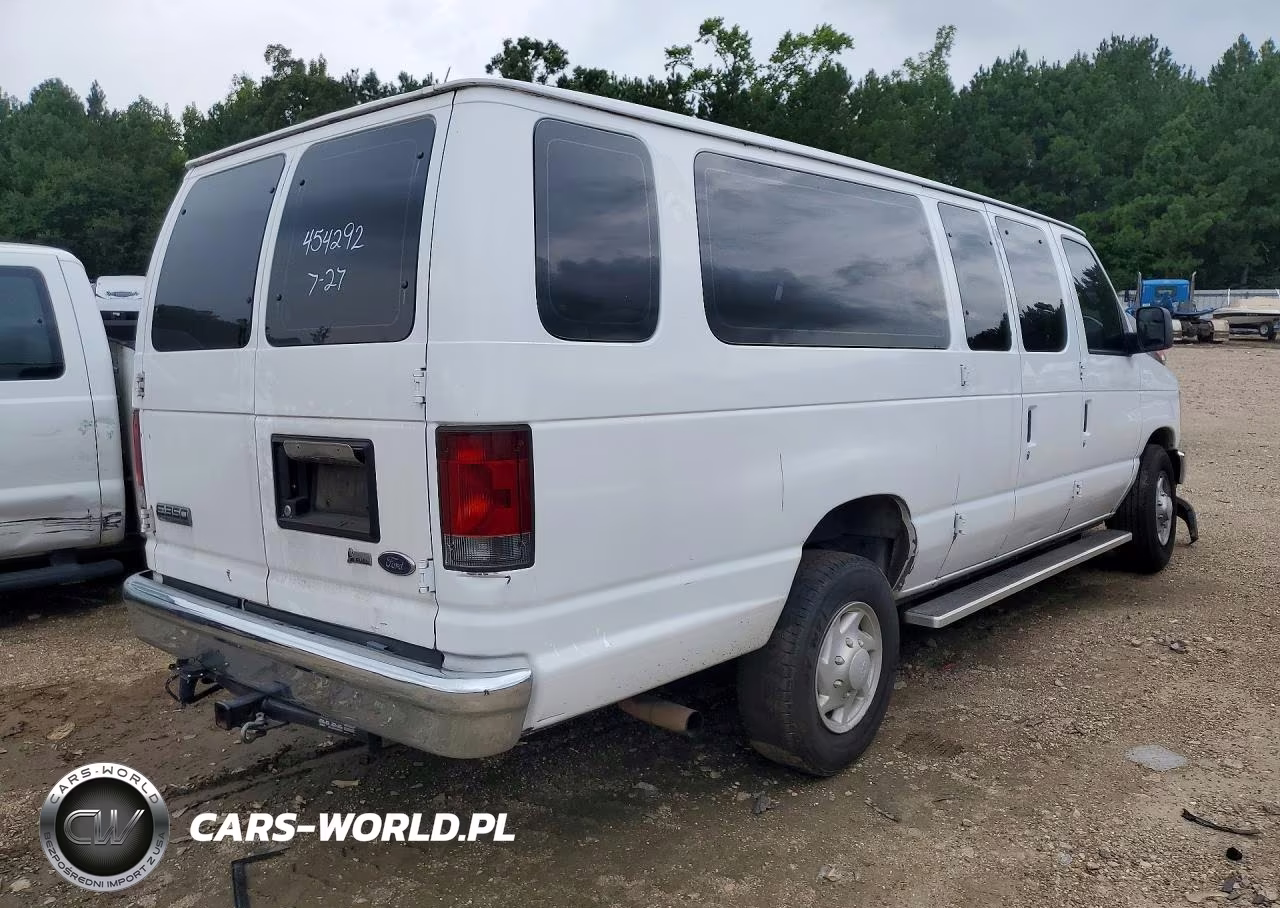 2011 Ford Econoline E350 Super Duty Wagon VIN:1FBSS3BL2BDA97925 - 3
