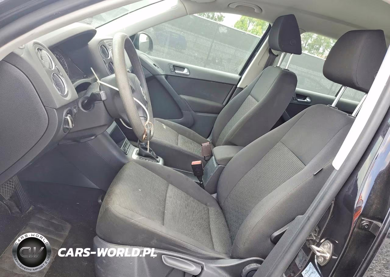 2017 Volkswagen Tiguan S VIN:WVGAV7AX5HK050799 - 7