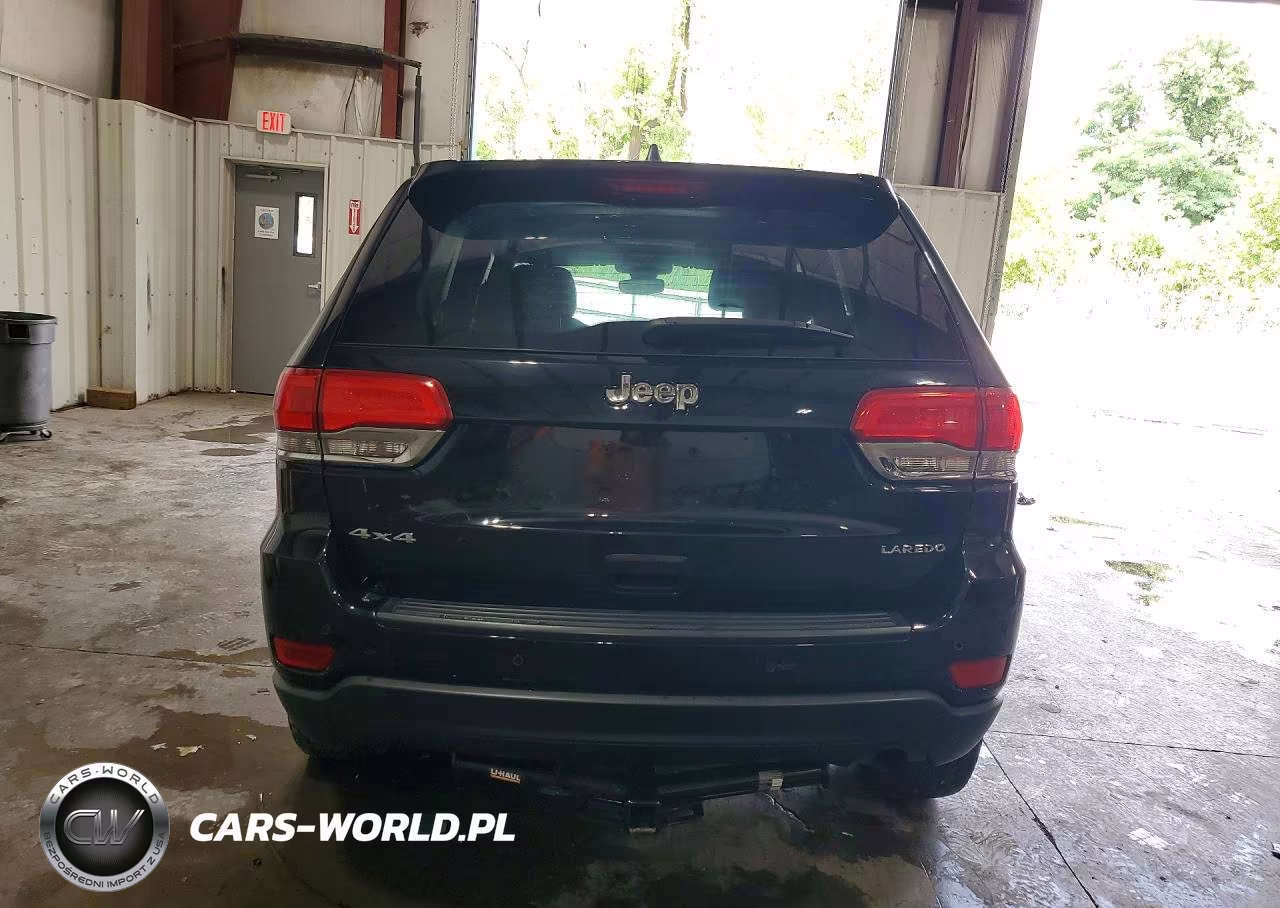 2017 Jeep Grand Cherokee Laredo VIN:1C4RJFAG9HC842932 - 6