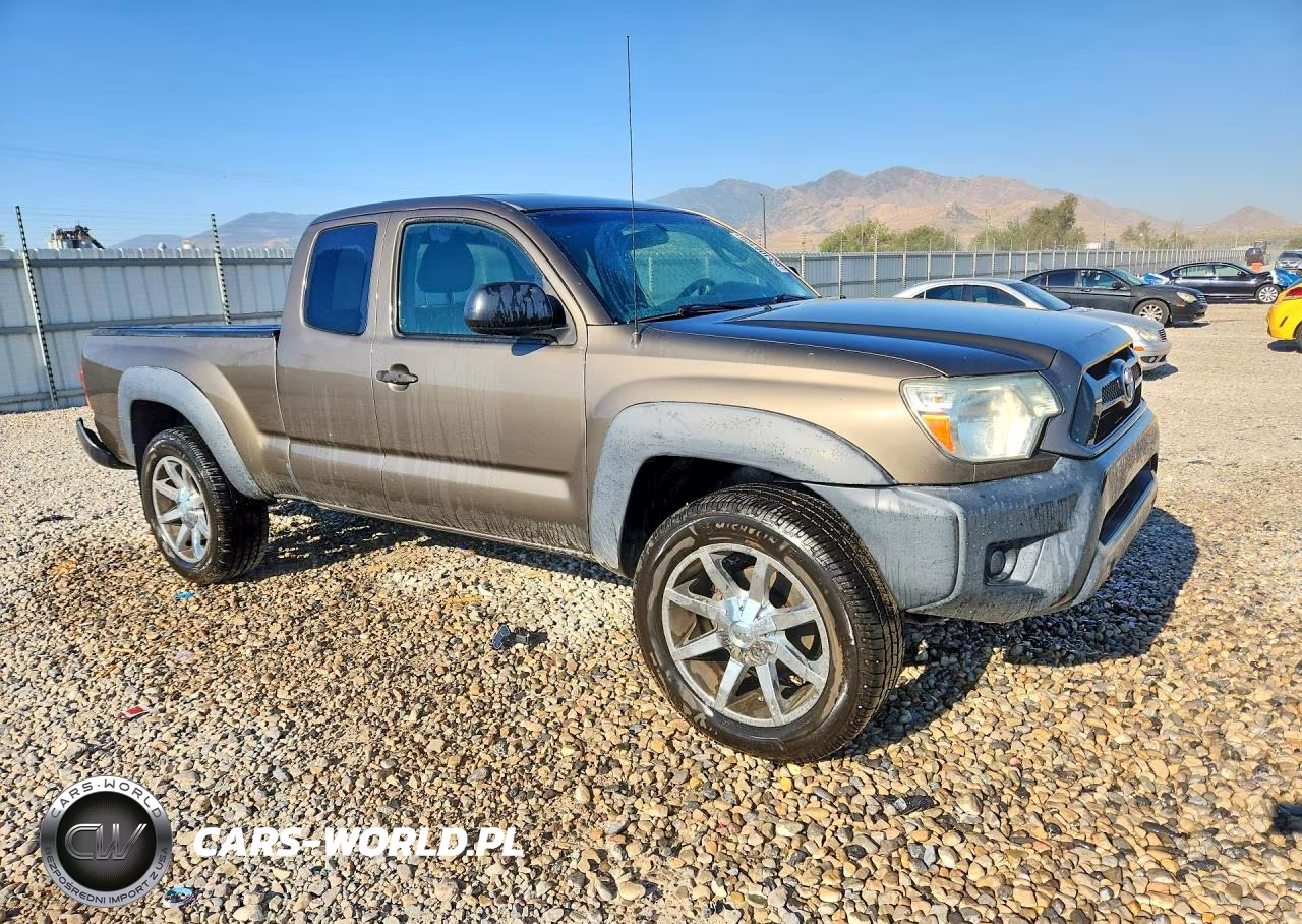 2015 Toyota Tacoma Base VIN:5TFUX4EN4FX035164 - 4