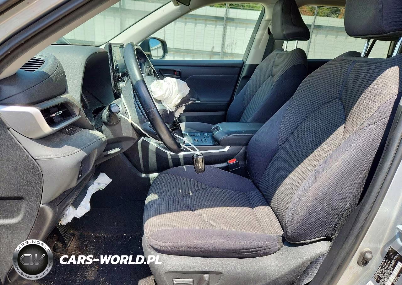 2020 Toyota Highlander Le VIN:5TDBZRBHXLS015693 - 7