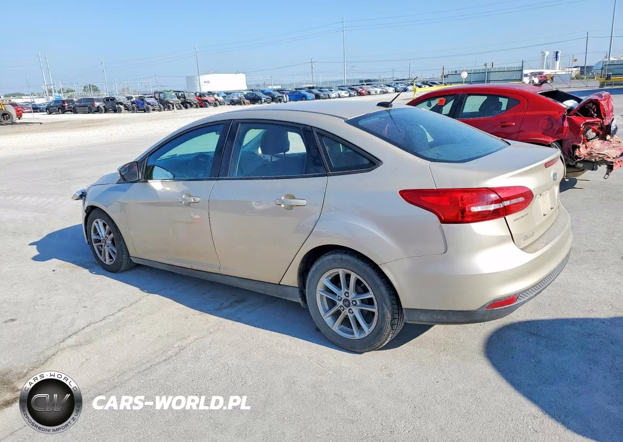 2017 Ford Focus Se VIN:1FADP3F26HL296844 - 2