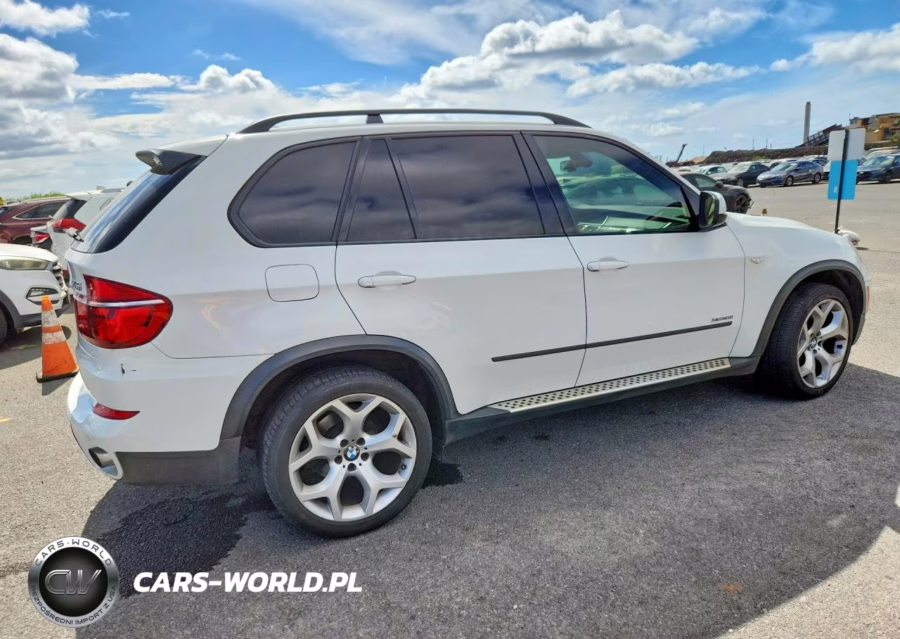 2011 BMW X5 xDrive35I VIN:5UXZV4C51BL402407 - 3