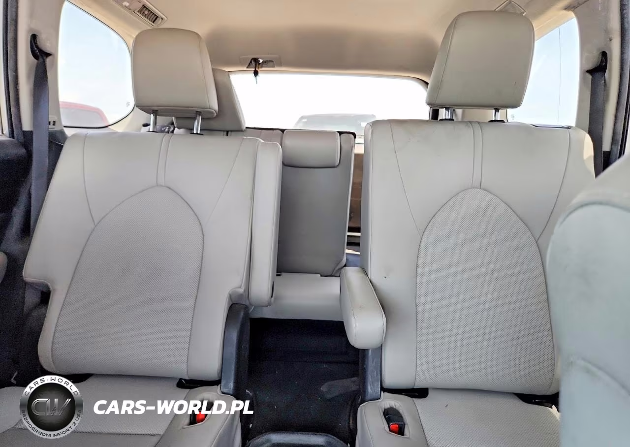 2024 Toyota Grand Highlander Xle VIN:5TDAAAA59RS000624 - 10