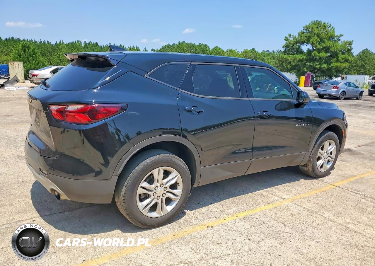 2020 Chevrolet Blazer 2Lt VIN:3GNKBCRS9LS540833 - 3