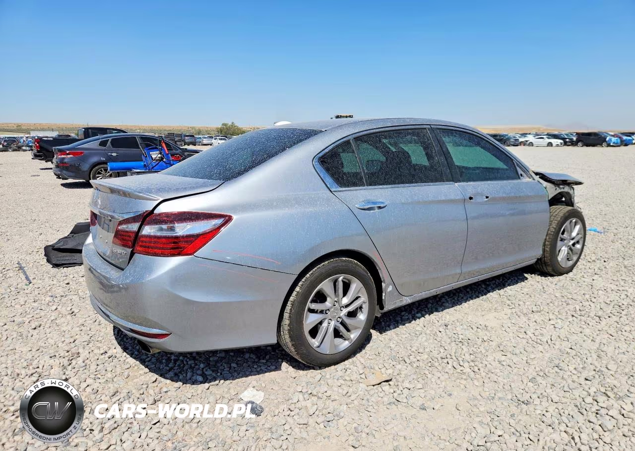 2017 Honda Accord Sport VIN:1HGCR2F57HA261702 - 3
