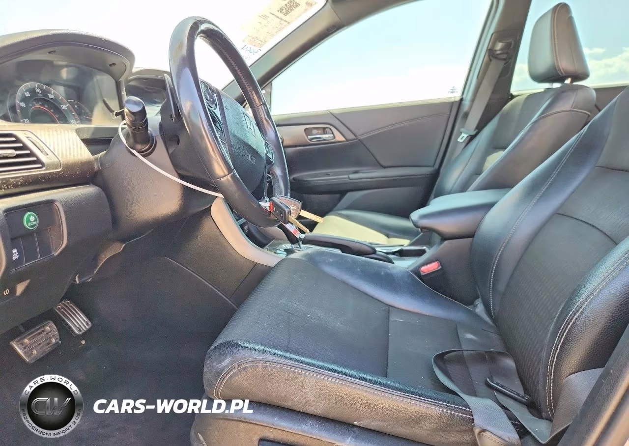 2017 Honda Accord Sport VIN:1HGCR2F57HA261702 - 7