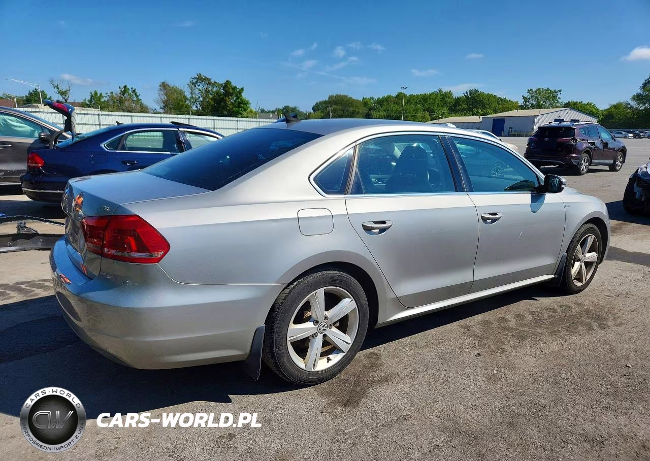 2014 Volkswagen Passat S VIN:1VWAT7A3XEC033541 - 3