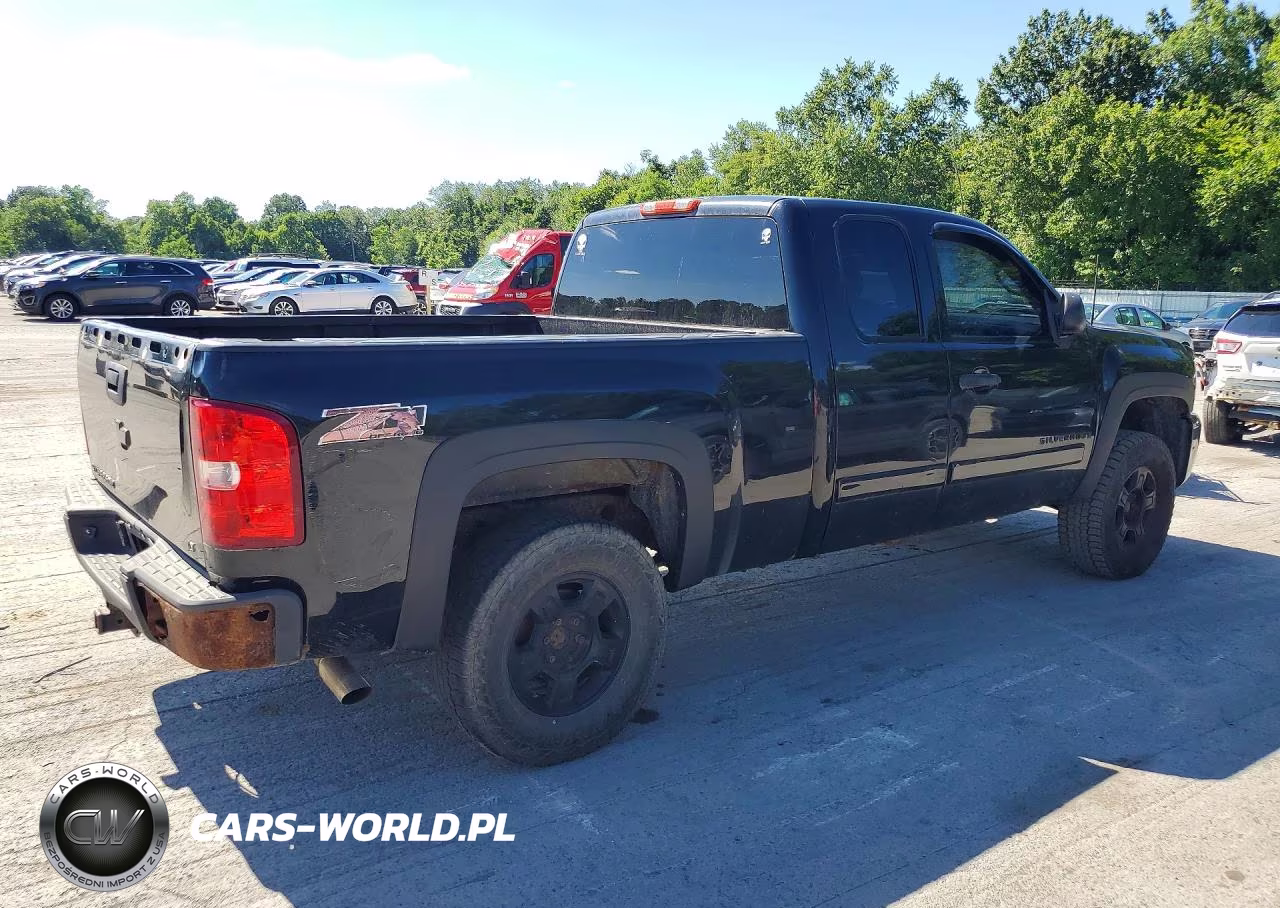2008 Chevrolet Silverado K1500 VIN:2GCEK19J781207678 - 3