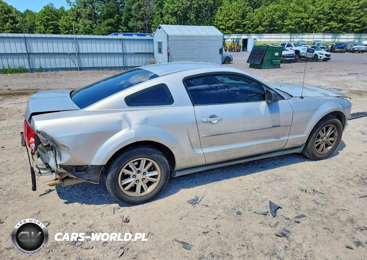 2007 Ford Mustang VIN:1ZVFT80N475278857 - 3