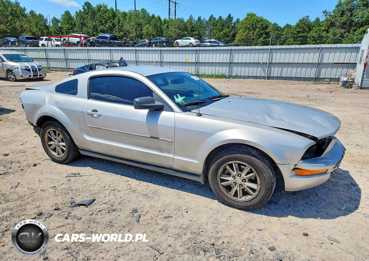2007 Ford Mustang VIN:1ZVFT80N475278857 - 4