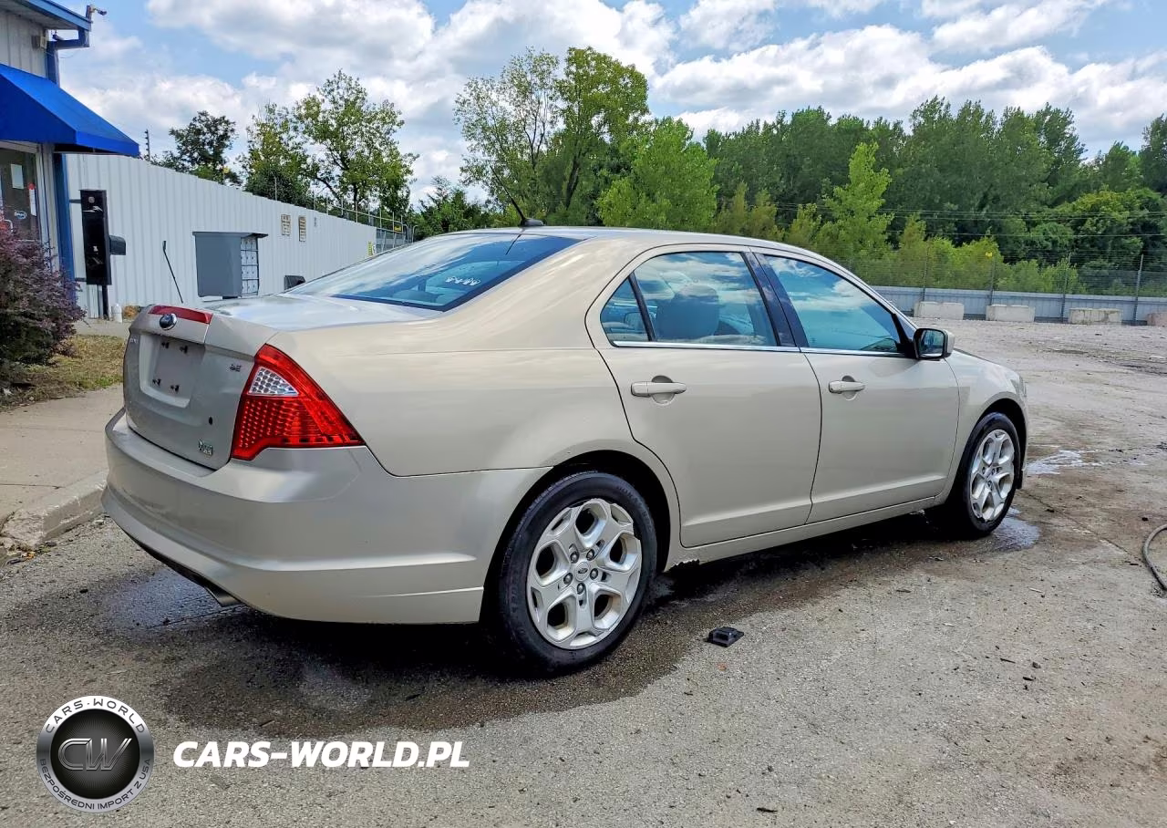 2010 Ford Fusion Se VIN:3FAHP0HG7AR250312 - 3