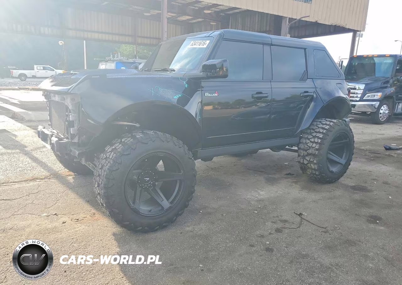 2024 Ford Bronco Outer Banks VIN:1FMDE8BH6RLA76317 - 1