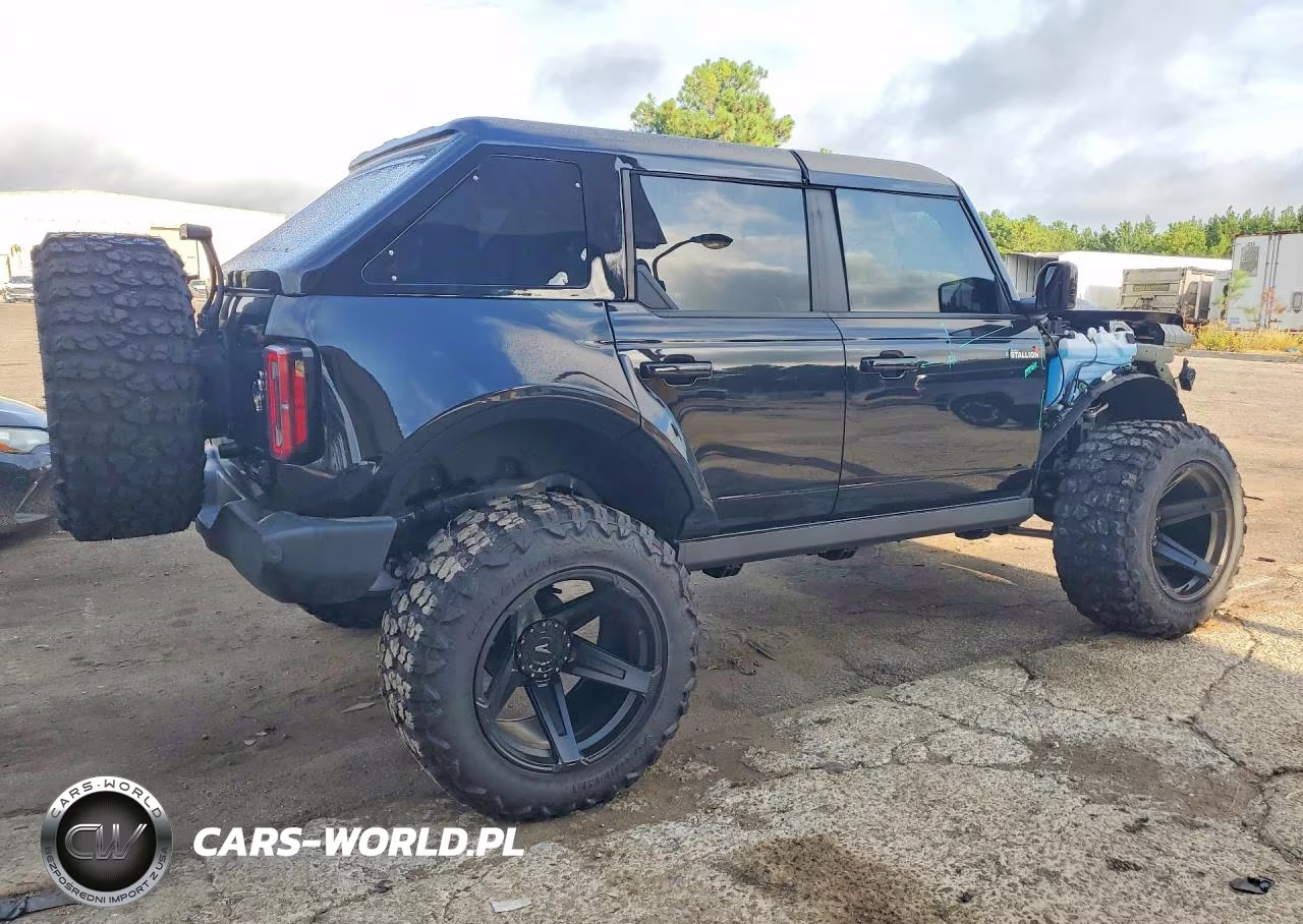 2024 Ford Bronco Outer Banks VIN:1FMDE8BH6RLA76317 - 3