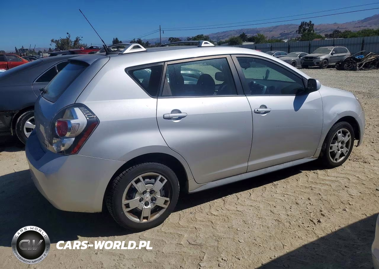 2010 Pontiac Vibe VIN:5Y2SP6E08AZ405729 - 3
