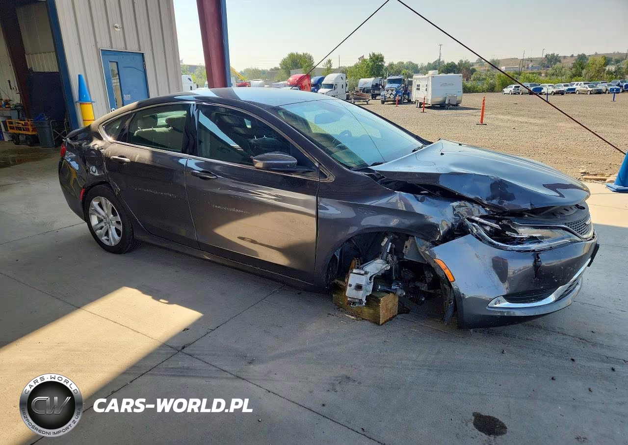 2015 Chrysler 200 Limited VIN:1C3CCCAB0FN709646 - 4