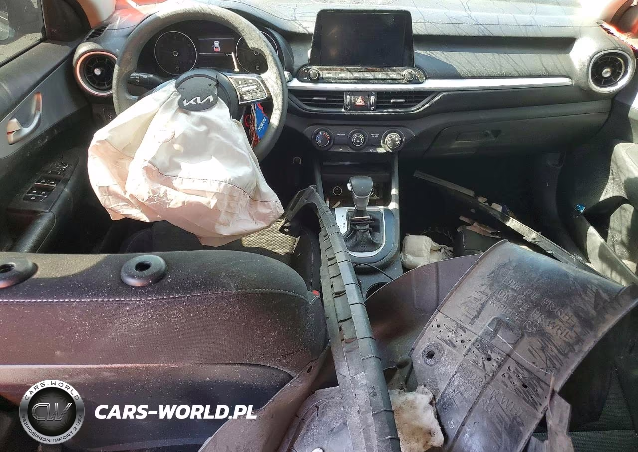 2023 Kia Forte Lxs VIN:3KPF24AD9PE572358 - 8