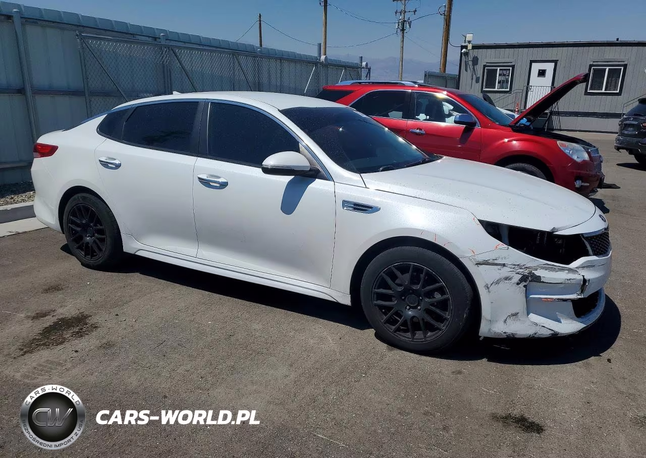 2018 Kia Optima Lx VIN:5XXGT4L31JG258370 - 4