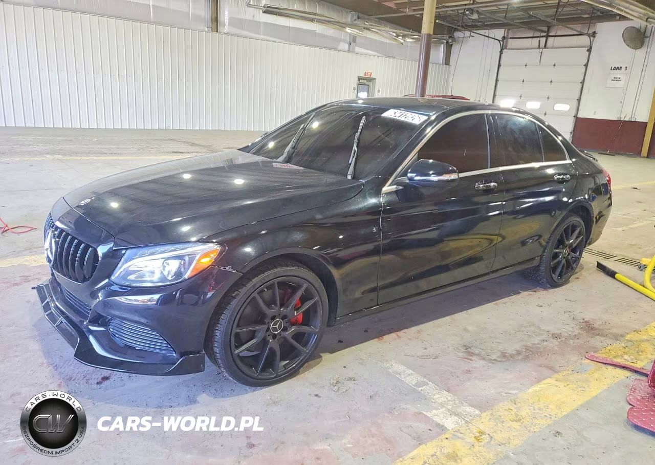 2015 Mercedes-Benz C 300 – zdjęcie 1 z 12