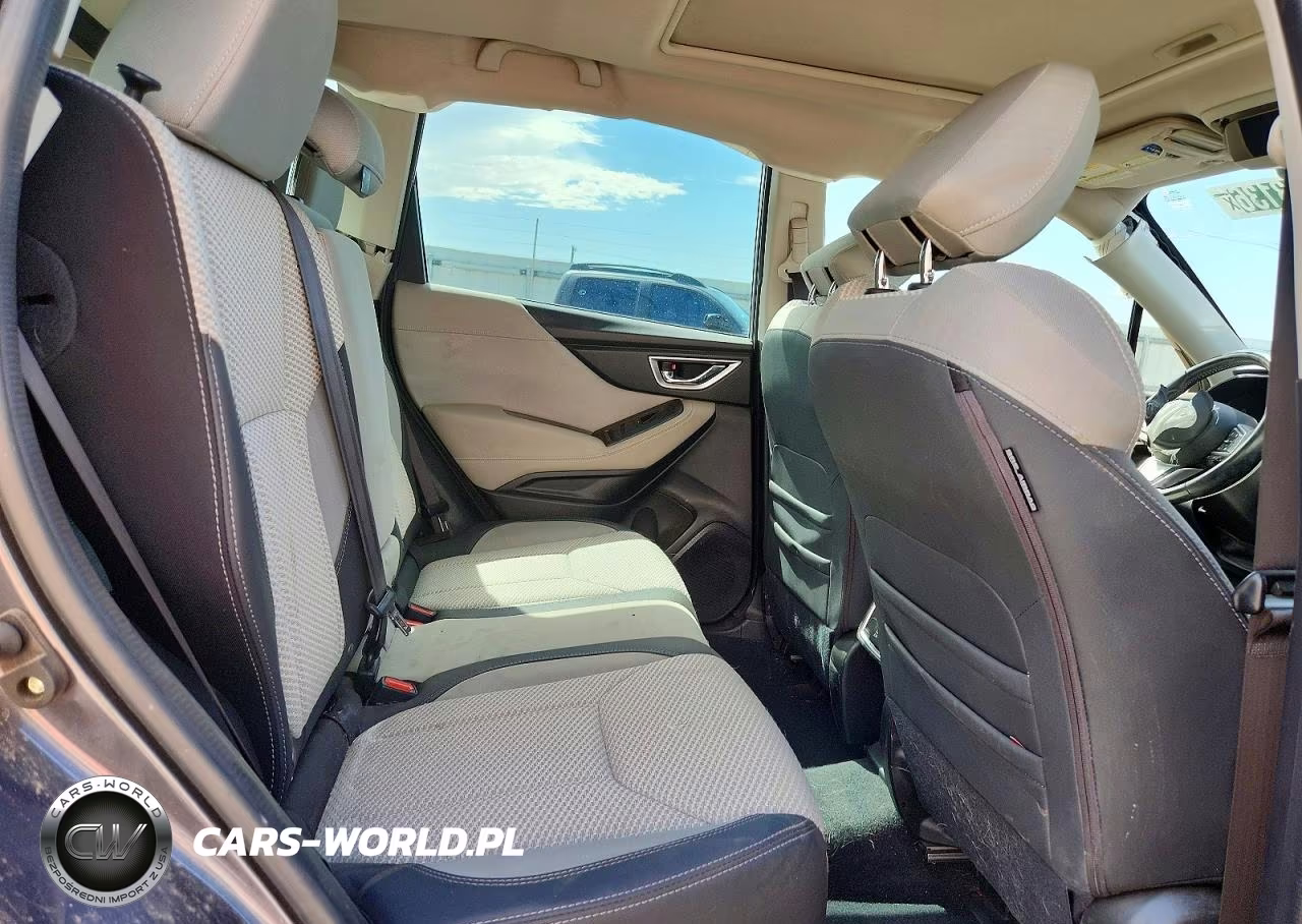 2023 Subaru Forester Premium VIN:JF2SKAEC5PH472865 - 11