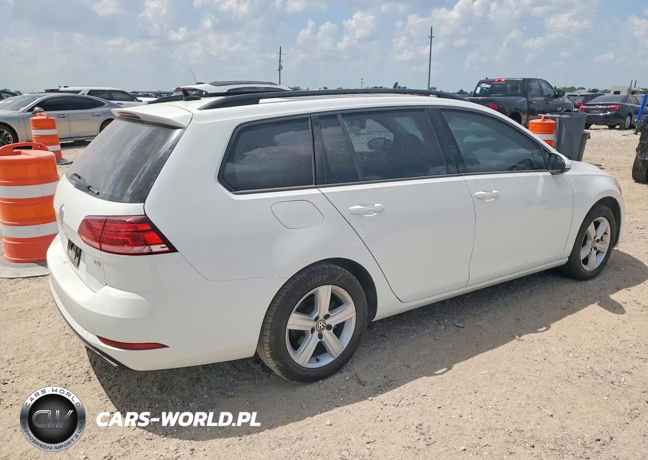 2018 Volkswagen Golf Sportwagen S VIN:3VWD17AU2JM751525 - 3