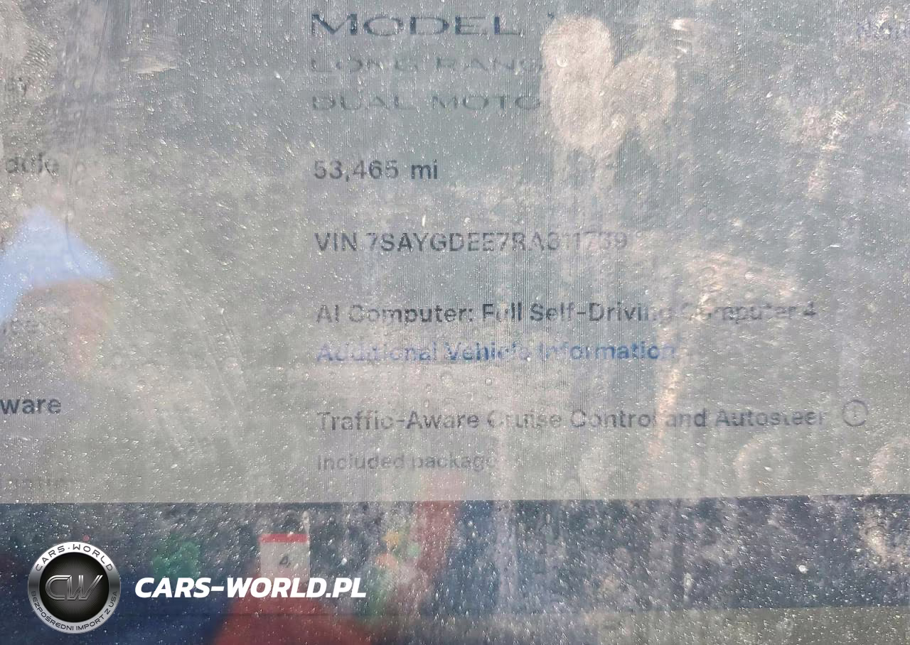 2024 Tesla Model Y VIN:7SAYGDEE7RA311739 - 9