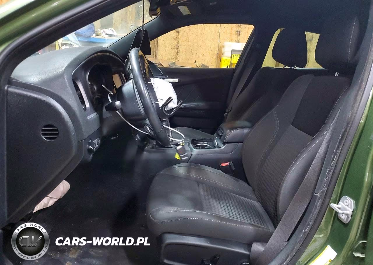 2019 Dodge Charger Sxt VIN:2C3CDXJG2KH743283 - 7