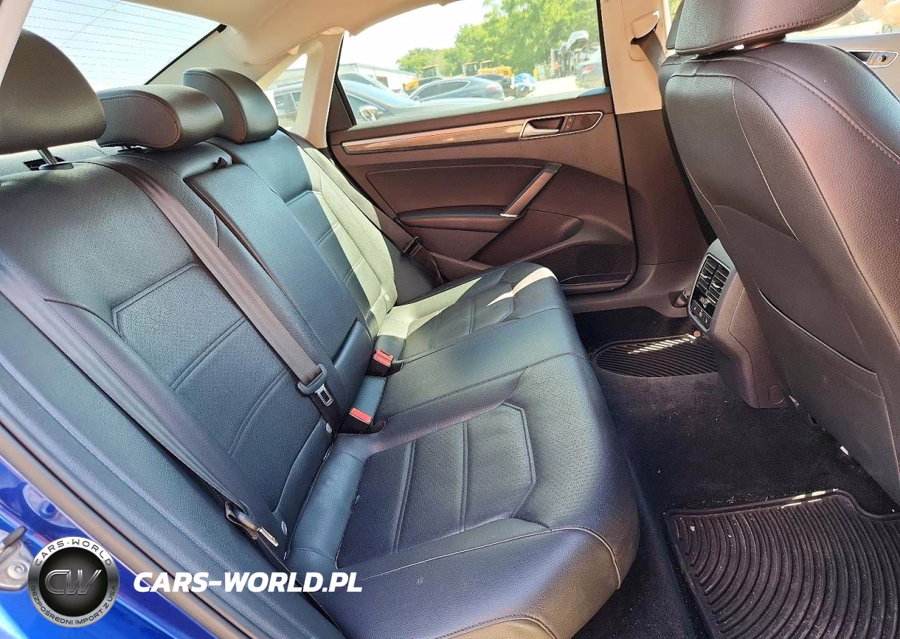 2017 Volkswagen Passat Se VIN:1VWGT7A33HC030804 - 10