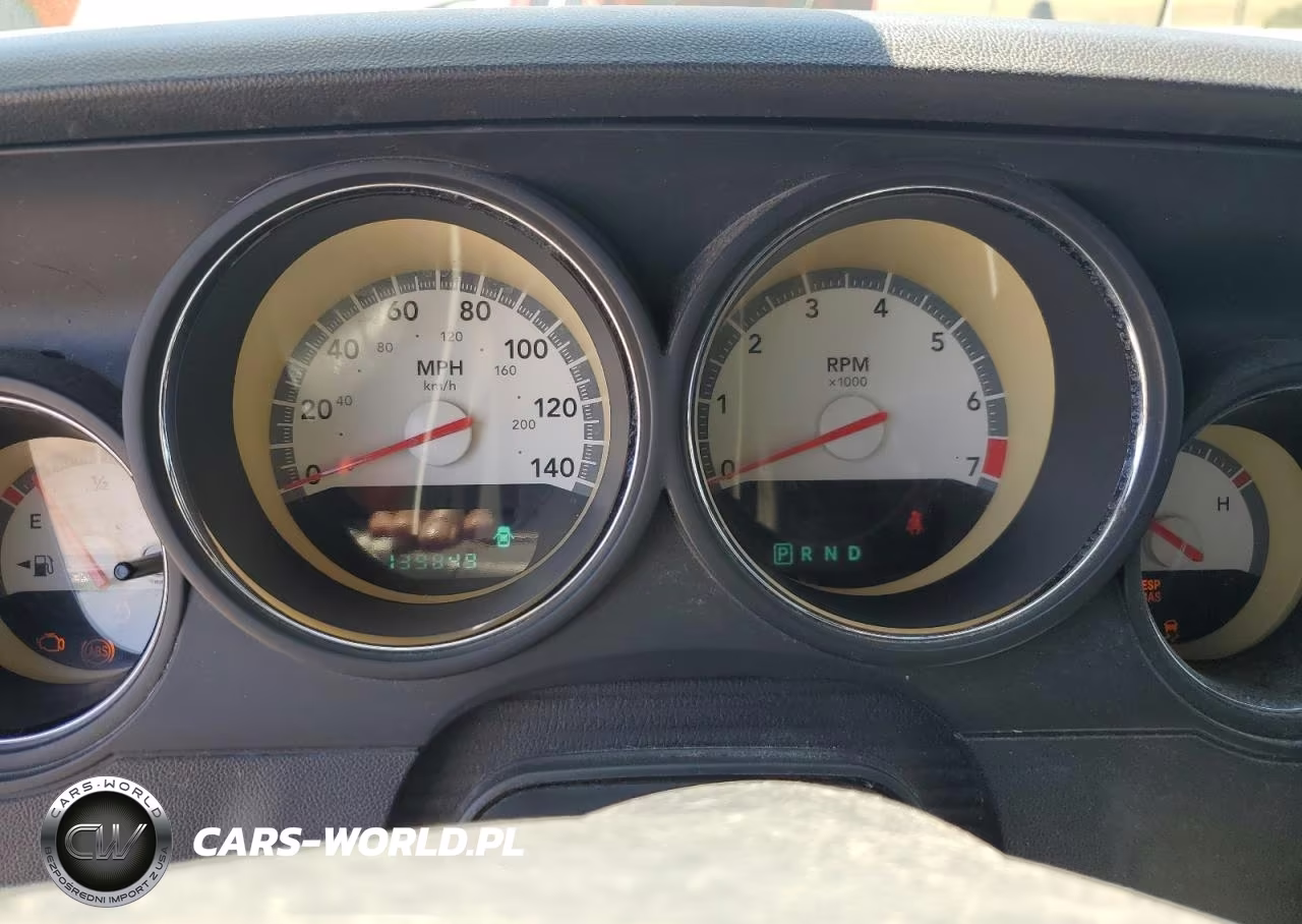 2010 Dodge Challenger Se VIN:2B3CJ4DV5AH322090 - 9