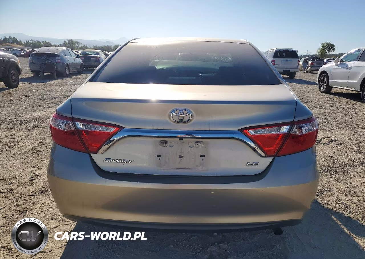 2017 Toyota Camry Le VIN:4T1BF1FK9HU382986 - 6