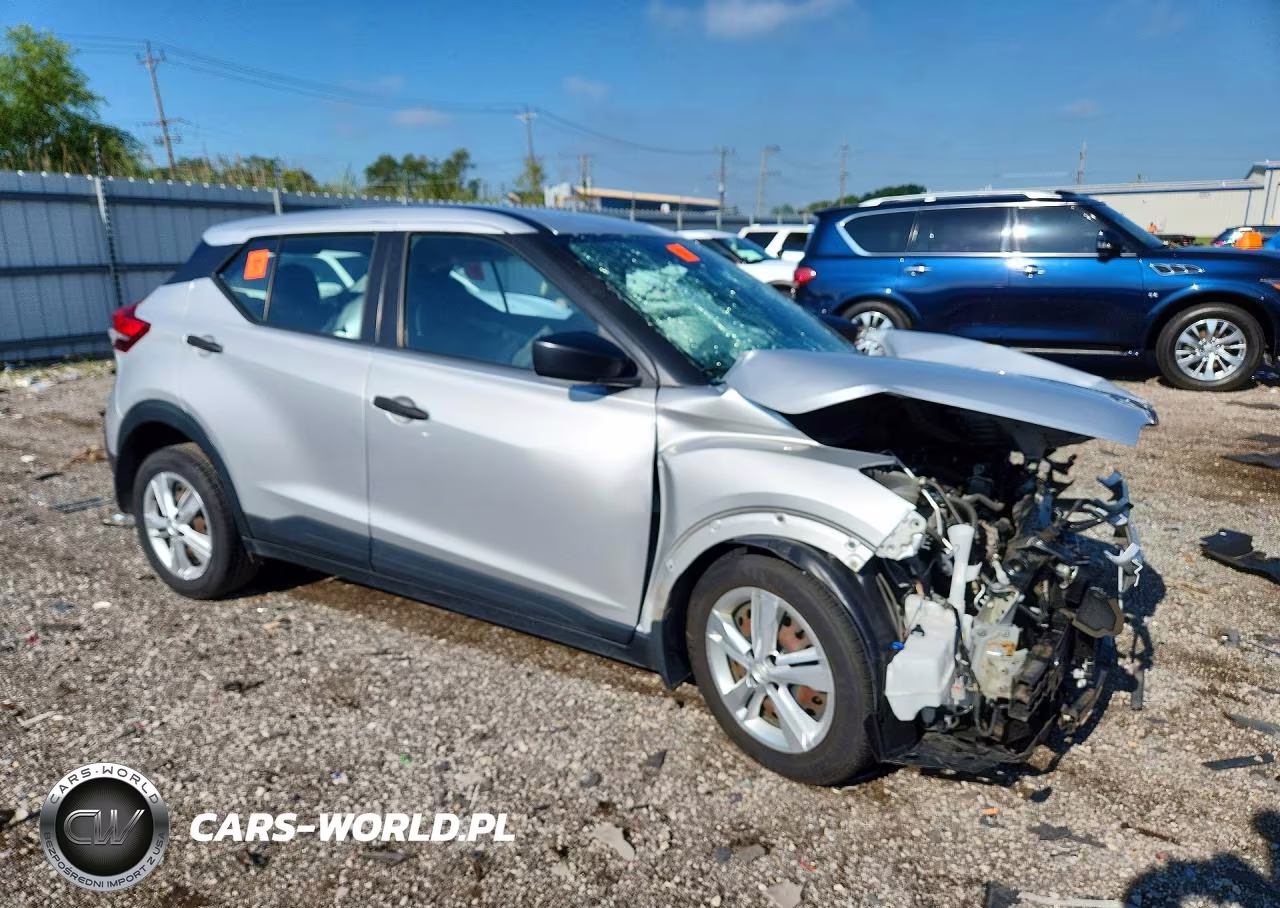 2020 Nissan Kicks S VIN:3N1CP5BV5LL556099 - 4