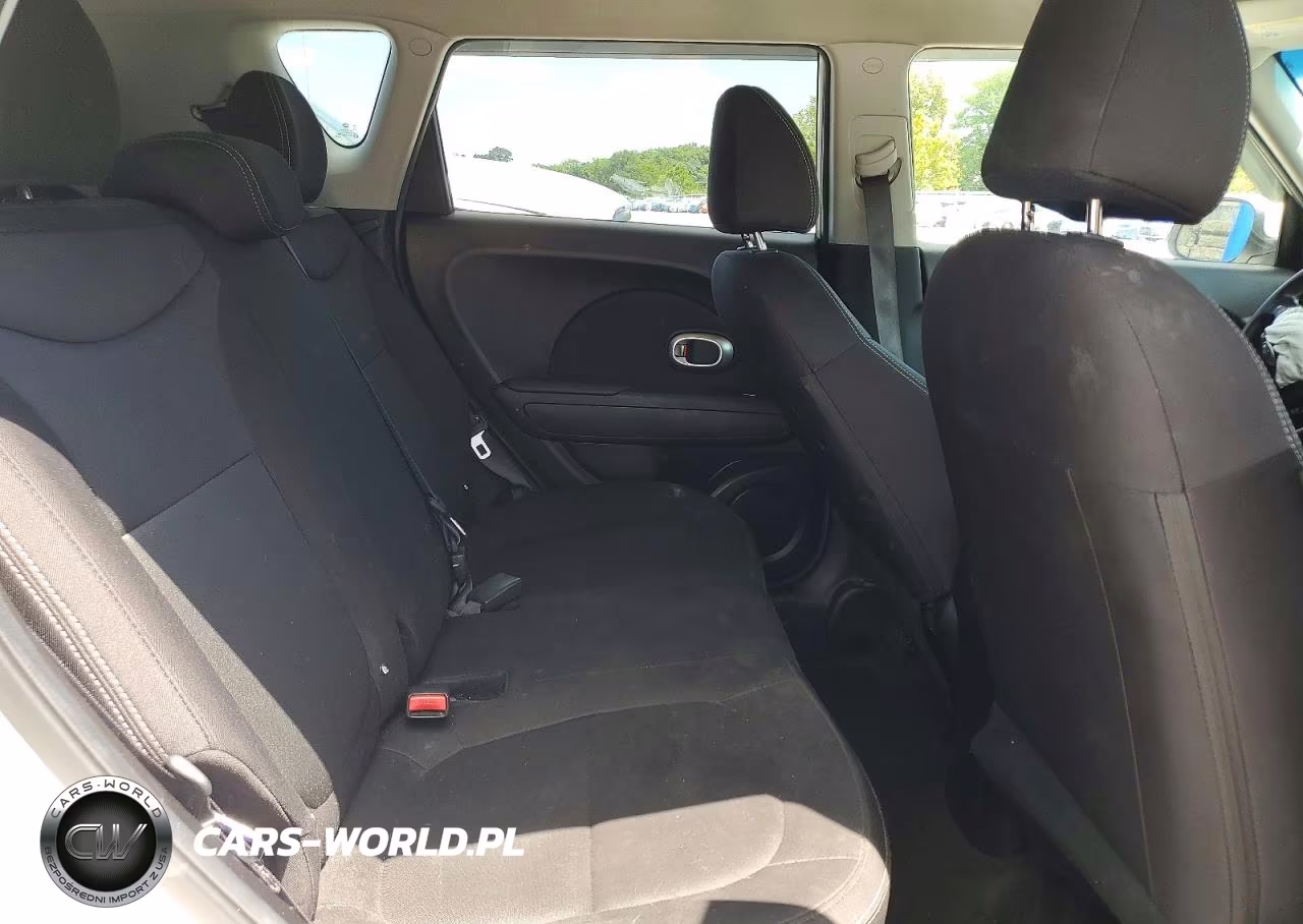 2018 Kia Soul Base VIN:KNDJN2A2XJ7901774 - 11