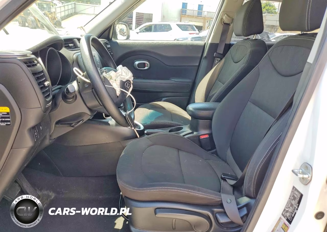 2018 Kia Soul Base VIN:KNDJN2A2XJ7901774 - 7