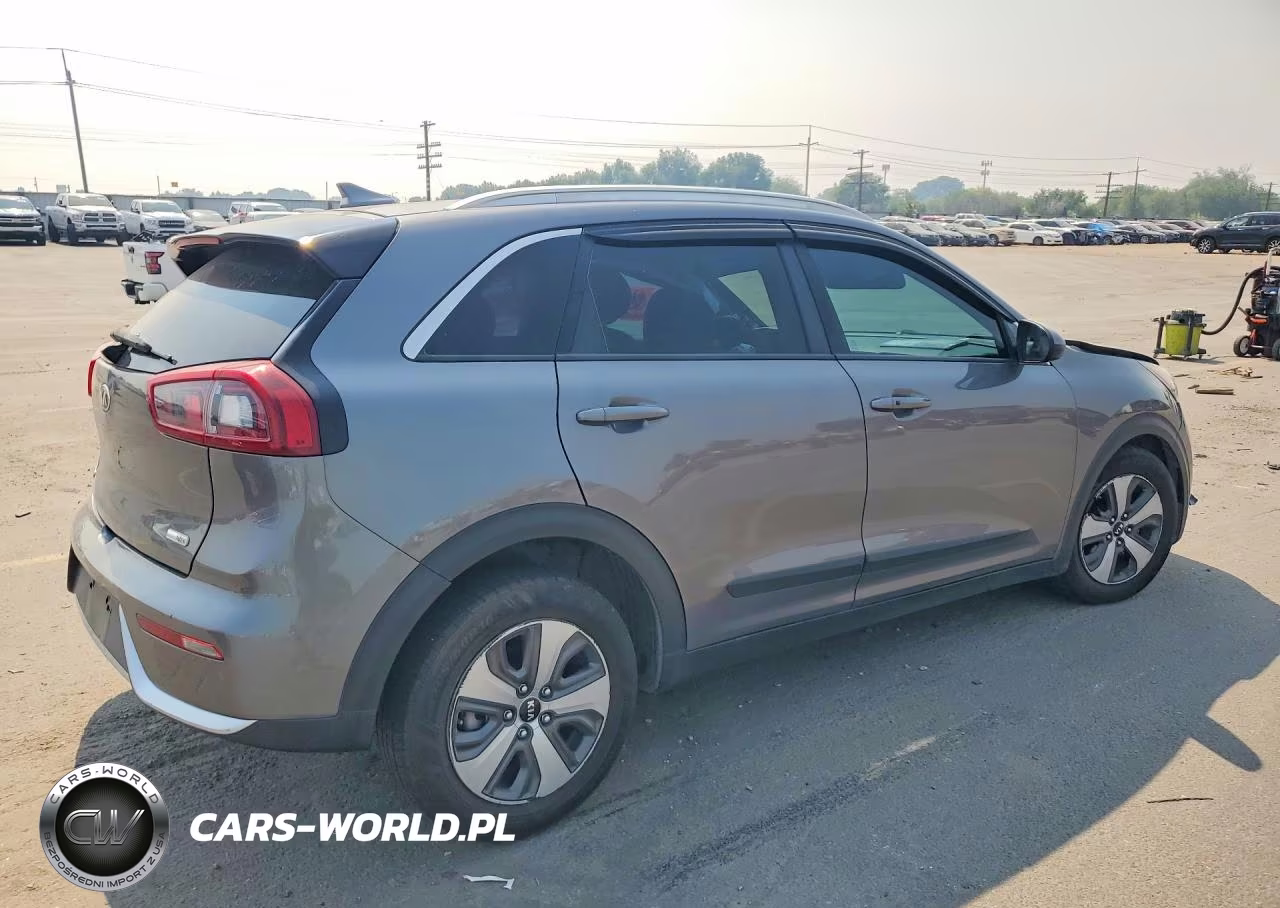 2017 Kia Niro Lx VIN:KNDCB3LC0H5071888 - 3