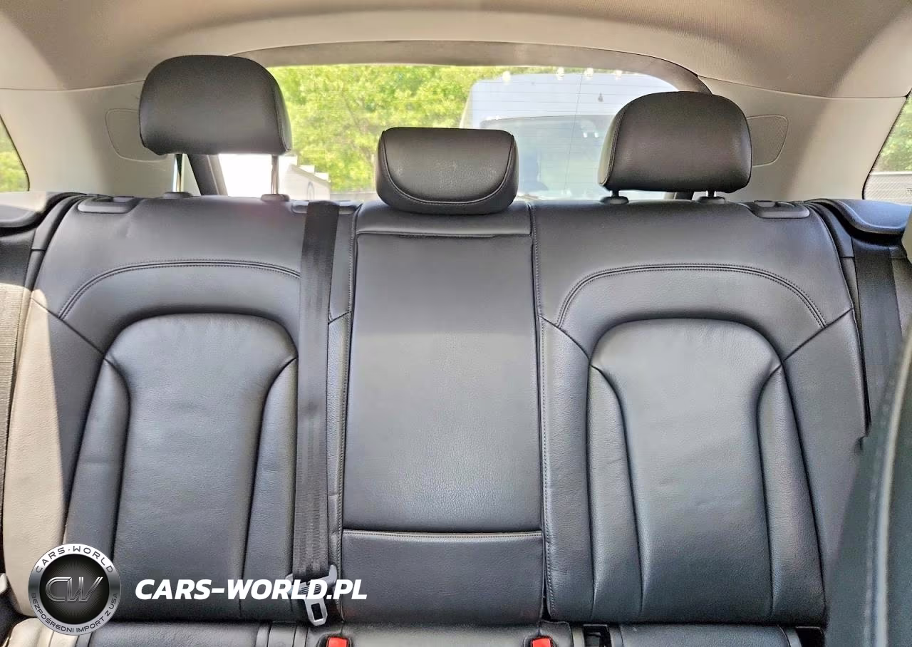 2016 Audi Q3 Premium Plus VIN:WA1EFCFS5GR000879 - 10