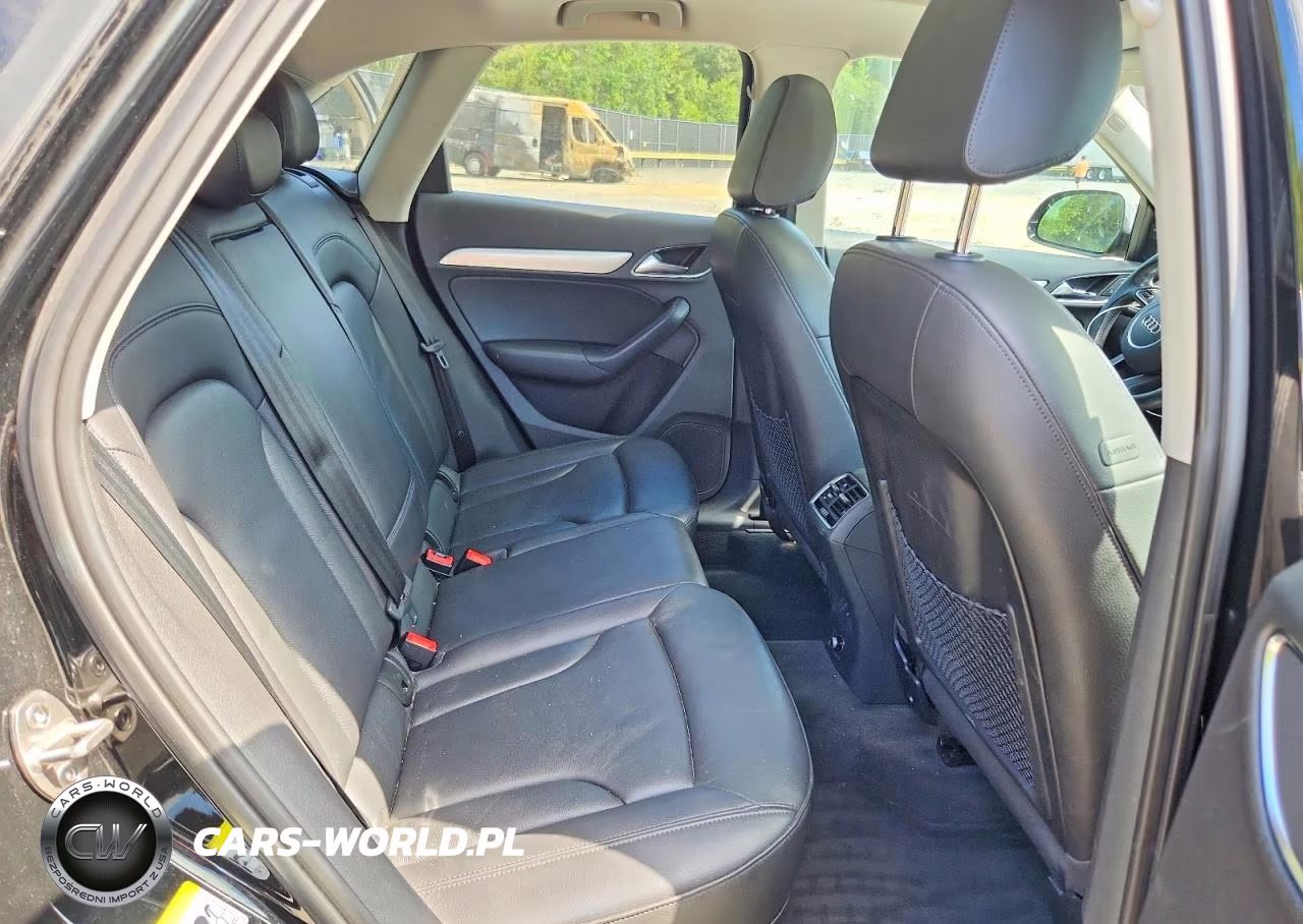 2016 Audi Q3 Premium Plus VIN:WA1EFCFS5GR000879 - 11
