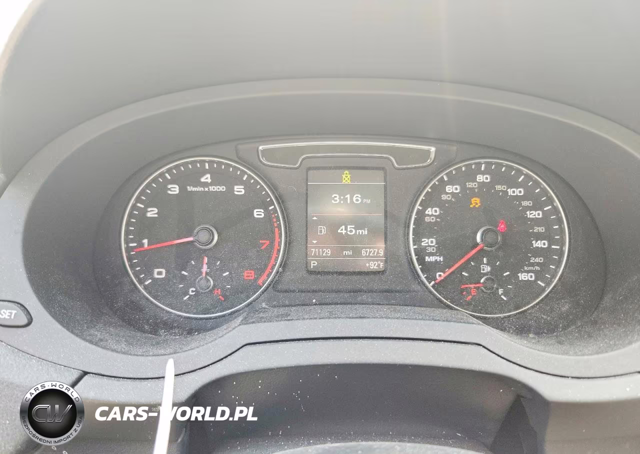 2016 Audi Q3 Premium Plus VIN:WA1EFCFS5GR000879 - 9