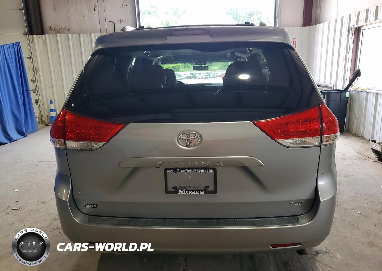 2014 Toyota Sienna Xle 8-Passenger VIN:5TDYK3DCXES469149 - 6