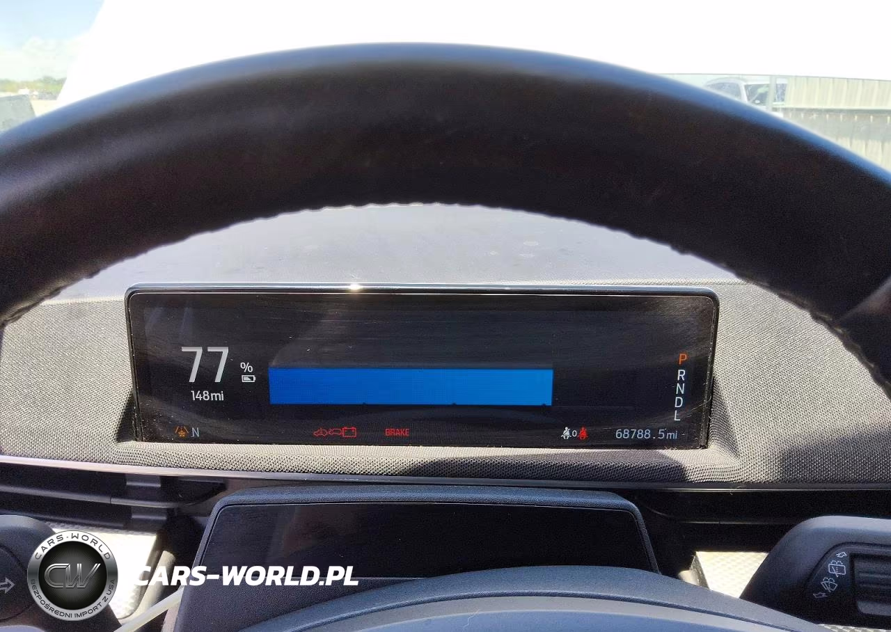 2022 Ford Mustang Mach-E Select VIN:3FMTK1SS7NMA07670 - 9