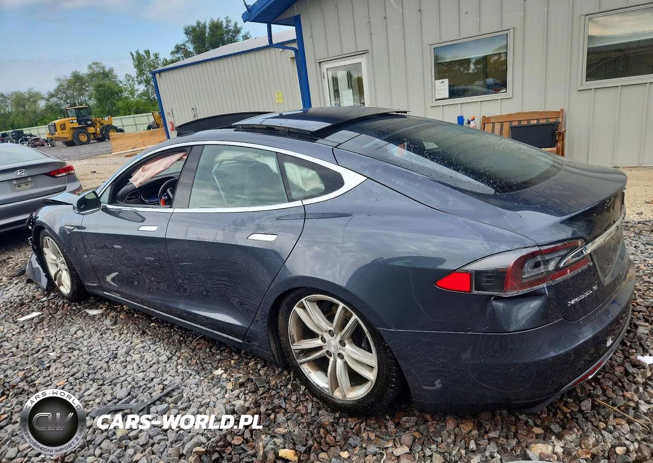2016 Tesla Model S VIN:5YJSA1E23GF128444 - 2