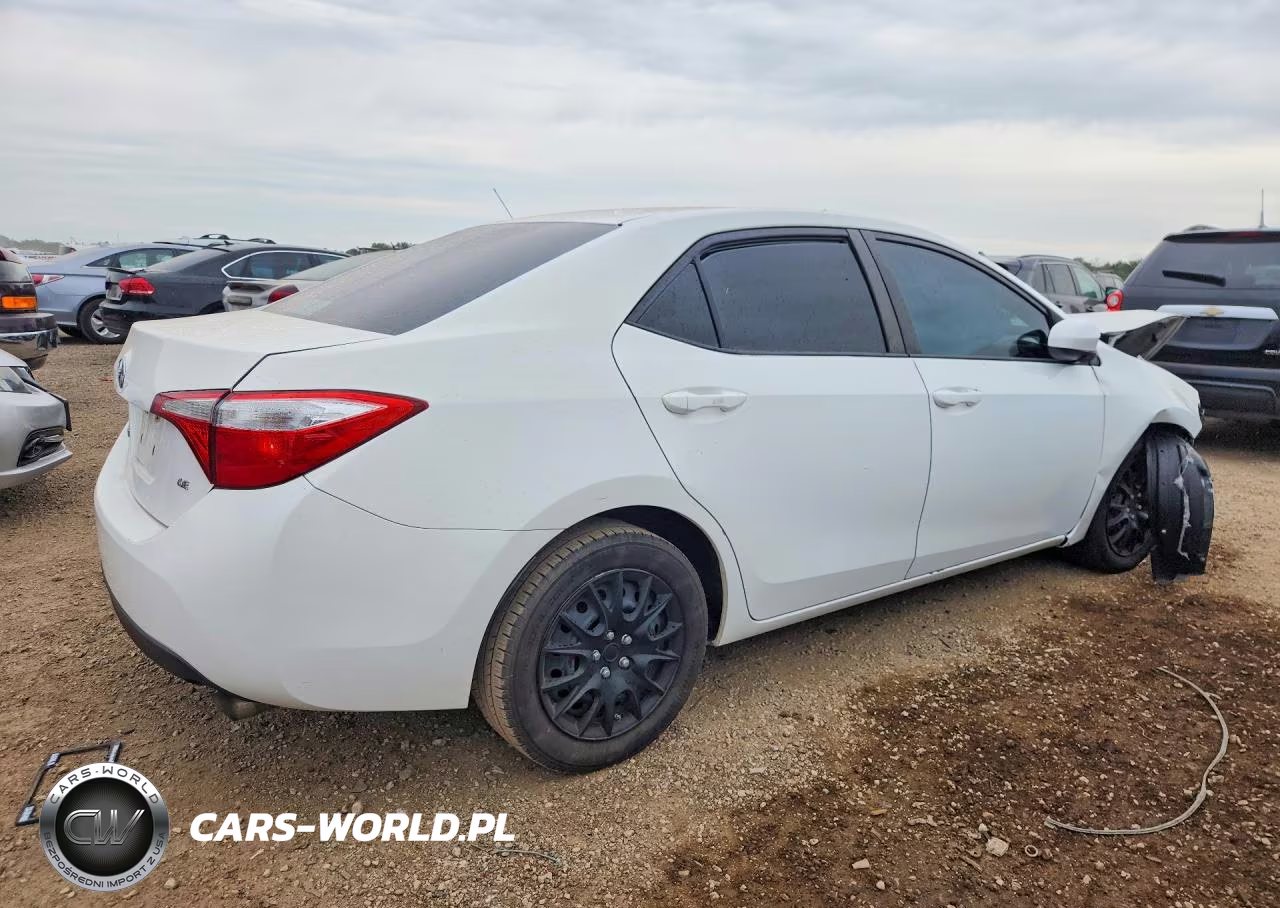 2015 Toyota Corolla Le VIN:5YFBURHE4FP219074 - 3