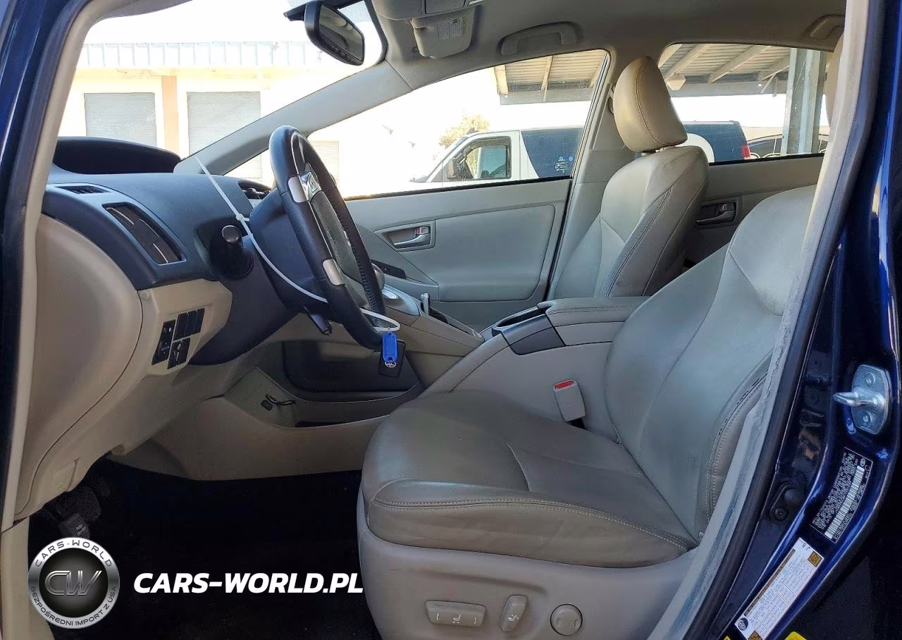 2015 Toyota Prius Four VIN:JTDKN3DU6F1931694 - 7