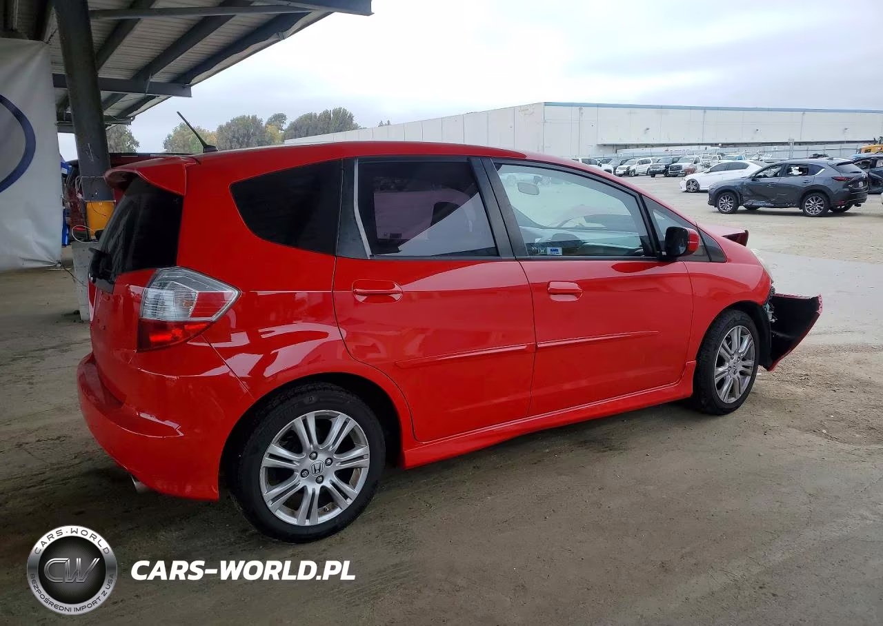 2010 Honda Fit Sport VIN:JHMGE8H40AC002383 - 3
