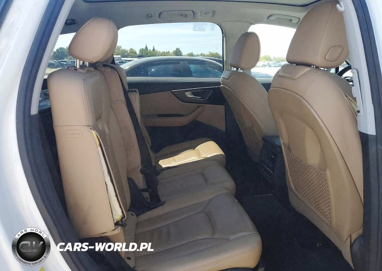 2023 Audi Q7 Premium VIN:WA1ACBF76PD014526 - 10