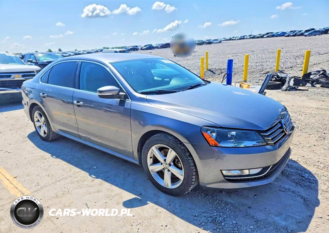 2015 Volkswagen Passat S VIN:1VWAS7A32FC082513 - 4