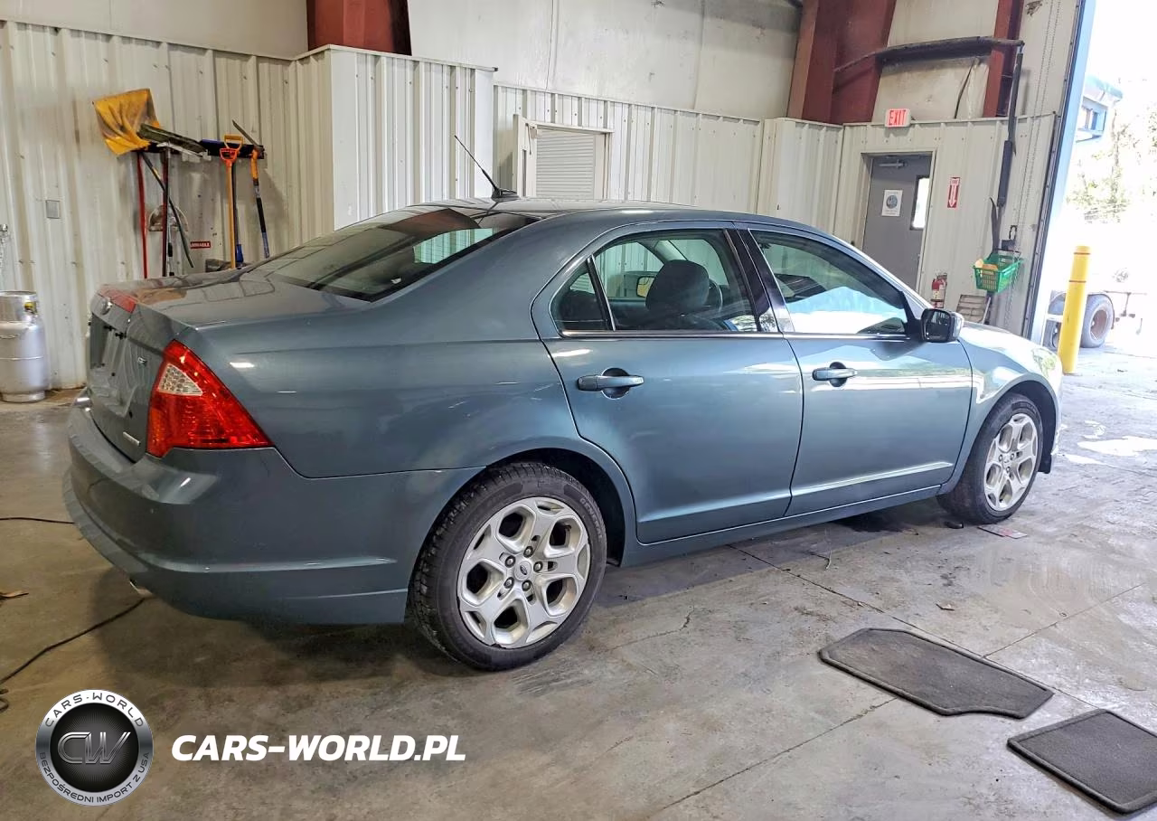 2011 Ford Fusion Se VIN:3FAHP0HG9BR314822 - 3
