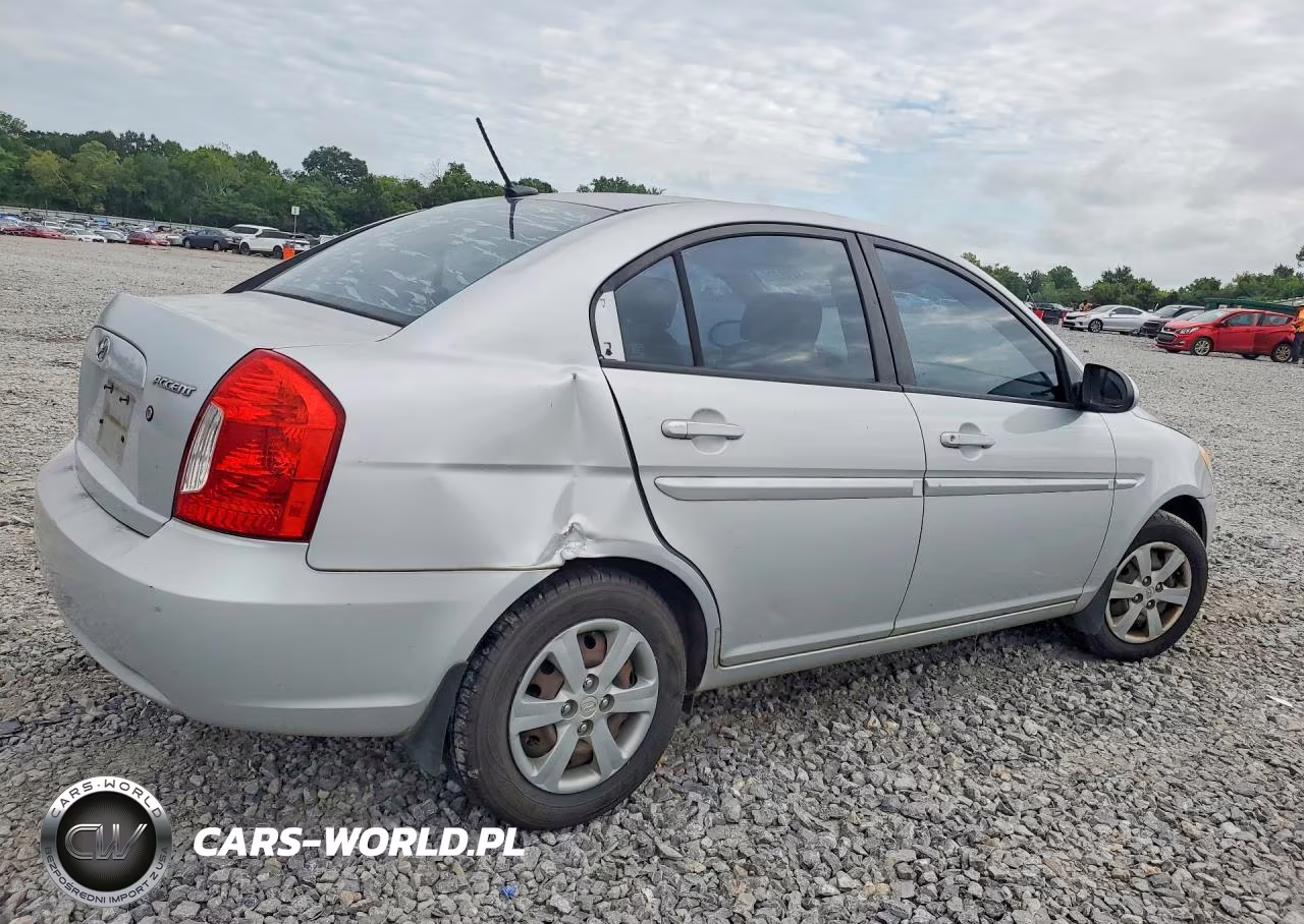 2008 Hyundai Accent Gls VIN:KMHCN46CX8U241152 - 3