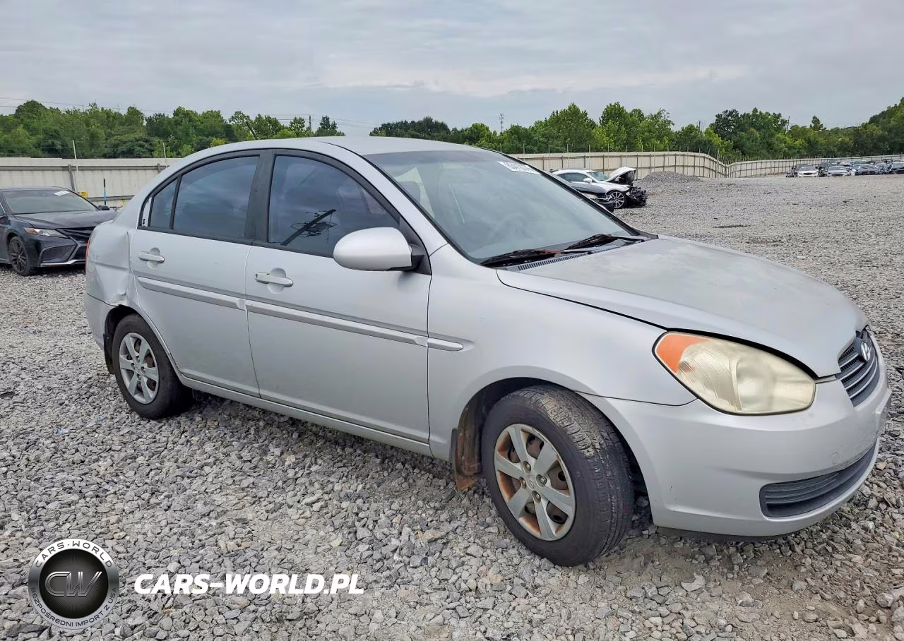 2008 Hyundai Accent Gls VIN:KMHCN46CX8U241152 - 4