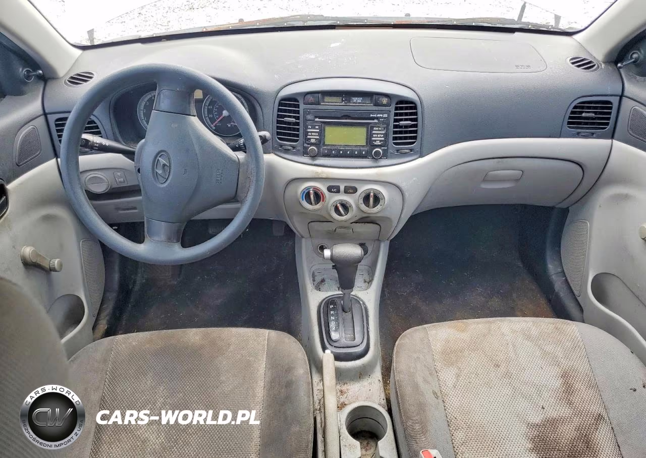 2008 Hyundai Accent Gls VIN:KMHCN46CX8U241152 - 8