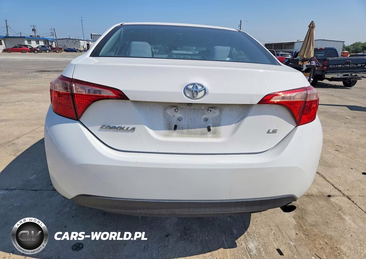 2018 Toyota Corolla Le VIN:2T1BURHE8JC121321 - 6